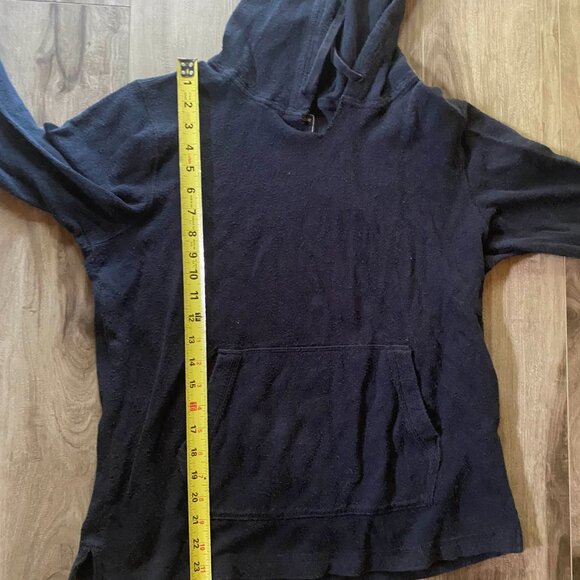 Abercrombie and Fitch Sweater with hood - Picture 3 of 5